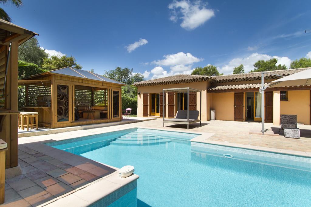 Domaine Les Cigales Bed & Breakfast Mouans-Sartoux Bagian luar foto